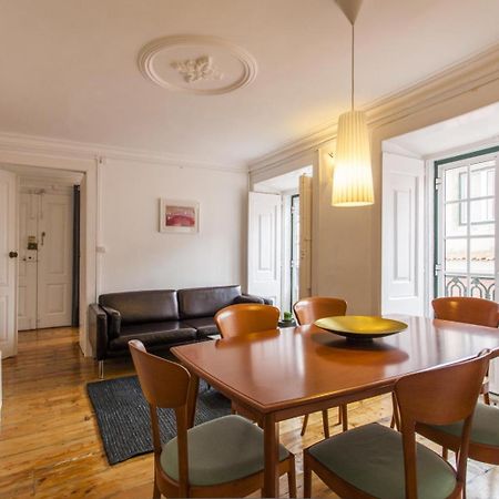 ליסבון C2 Bairro Alto 18Th Century Beautiful Apartment מראה חיצוני תמונה