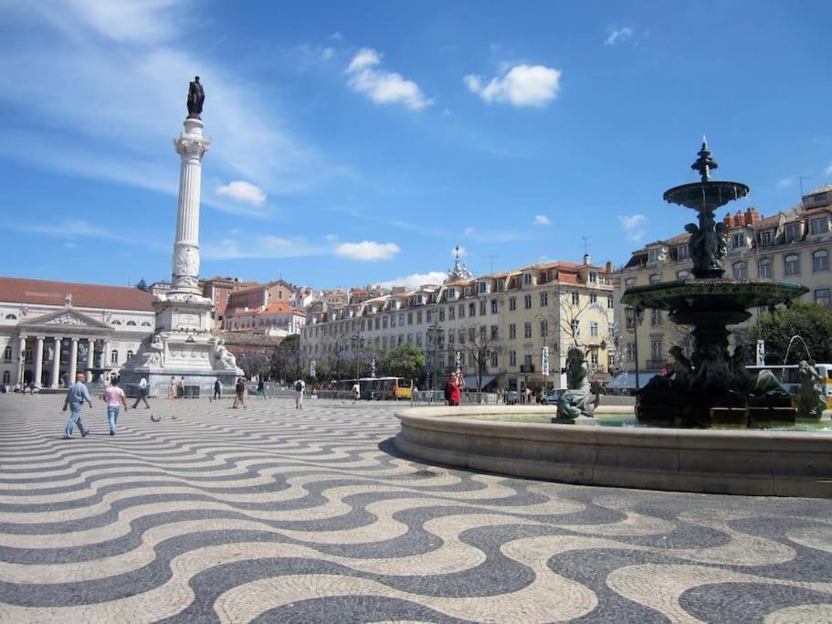 ליסבון C2 Bairro Alto 18Th Century Beautiful Apartment מראה חיצוני תמונה