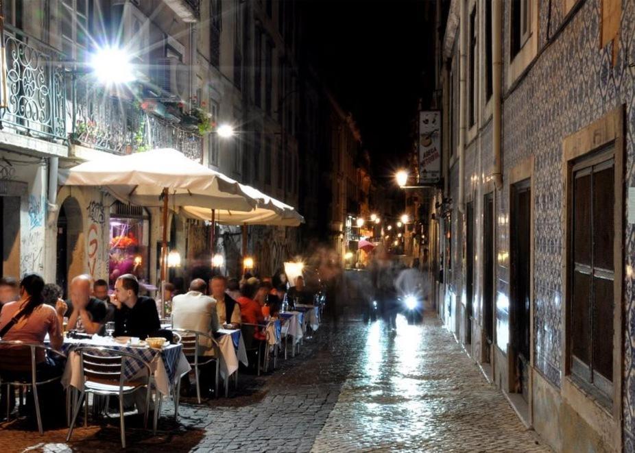 ליסבון C2 Bairro Alto 18Th Century Beautiful Apartment מראה חיצוני תמונה