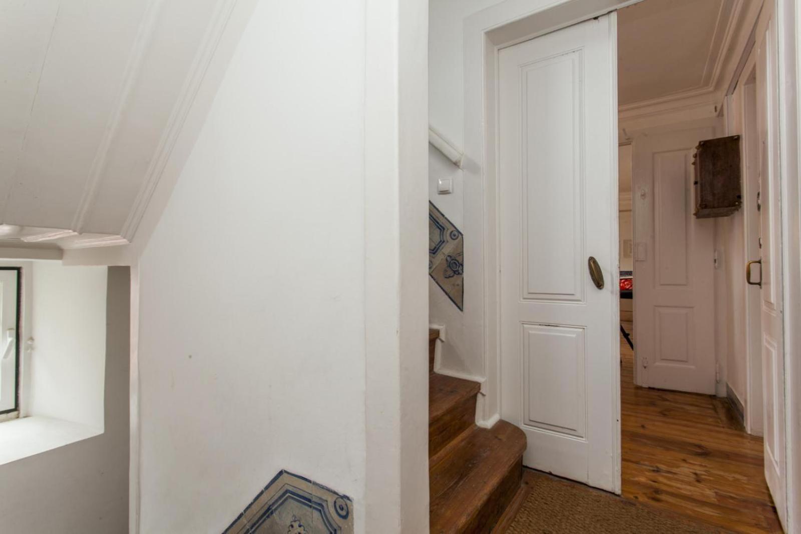 ליסבון C2 Bairro Alto 18Th Century Beautiful Apartment מראה חיצוני תמונה
